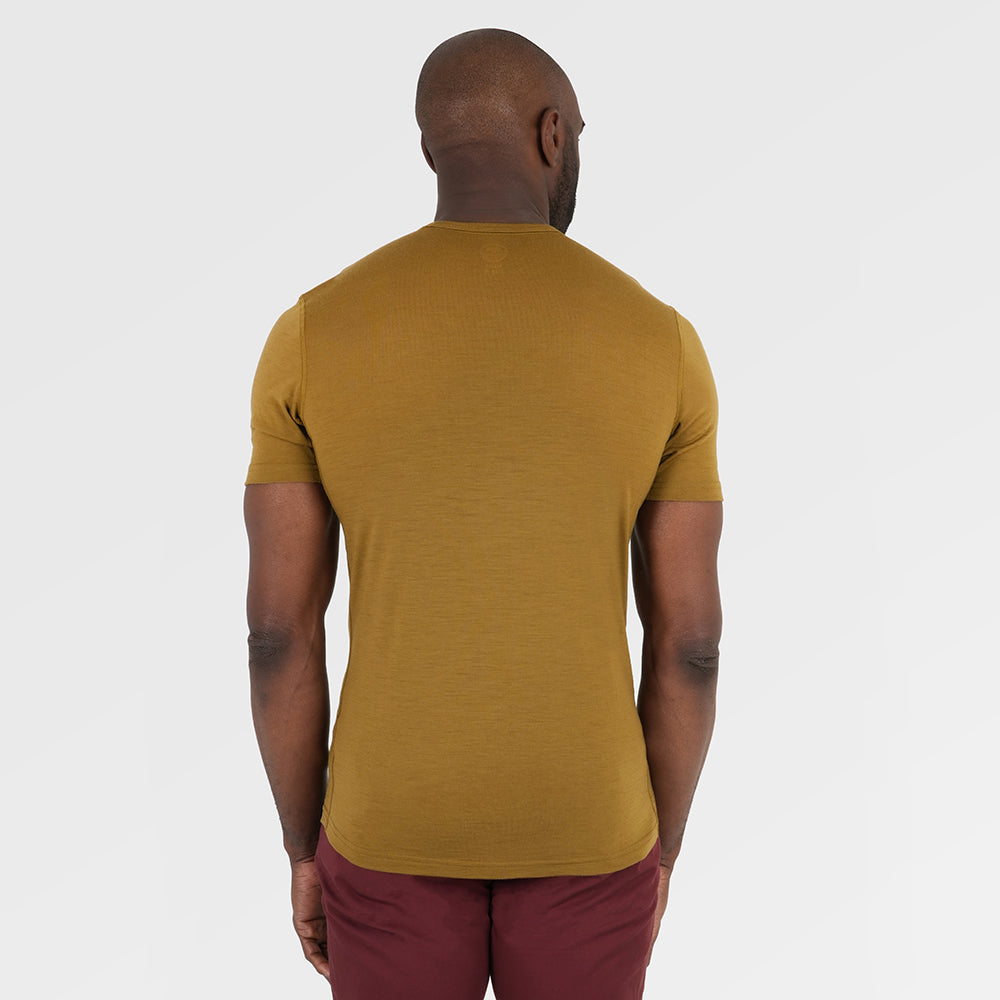 Mens Merino 150 Short Sleeve Crew (Dull Gold) | Model: Michael