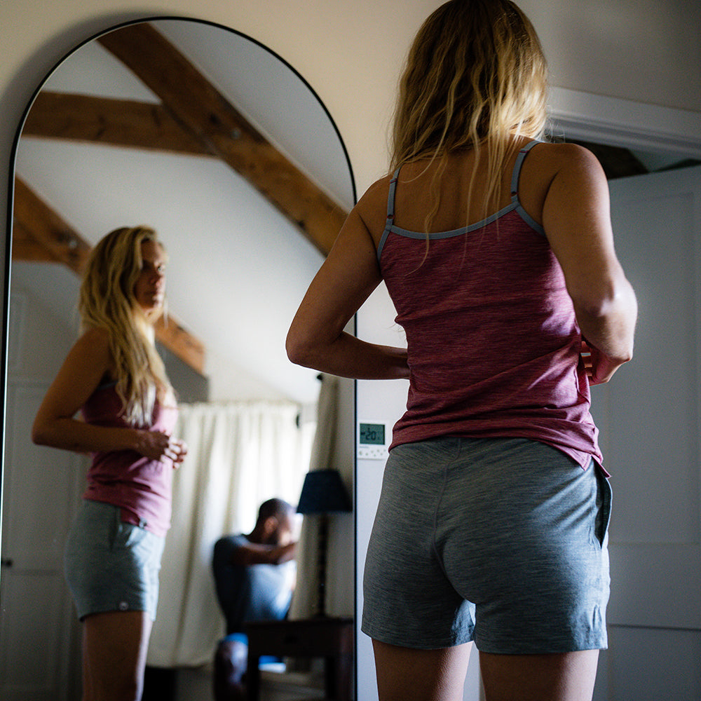 Isobaa | Womens Merino Blend 160 PJ Cami (Blush Melange) | Indulge in cosy evenings and restful nights with Isobaa's Merino blend cami. | Model: Amy