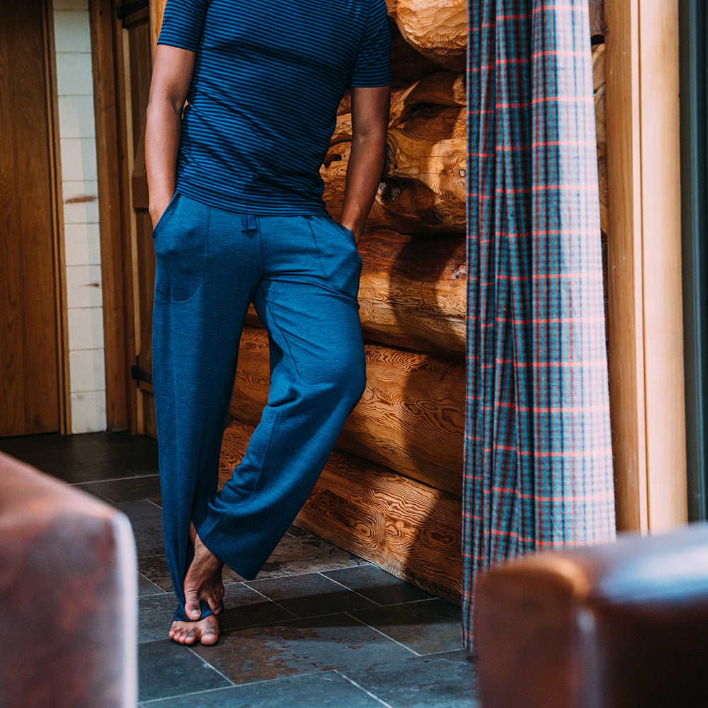 Isobaa | Mens Merino 260 Lounge Loose Joggers (Denim/Navy) | Isobaa 260gm Merino wool lounge joggers. | Model: Edirin