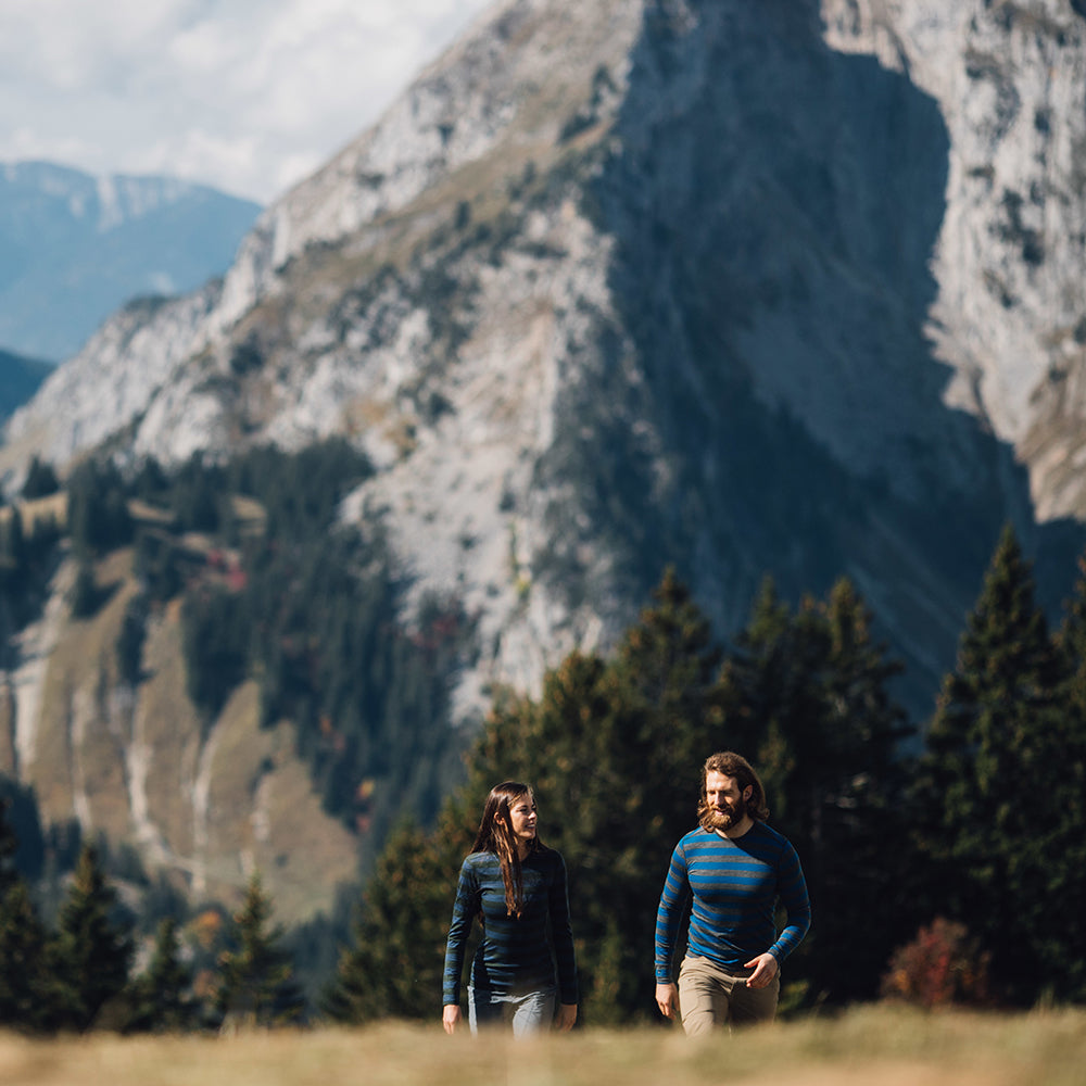 Isobaa | Womens Merino 180 Long Sleeve Crew (Forest/Denim) | Get outdoors with the ultimate Merino wool long-sleeve top. | Model: Jess