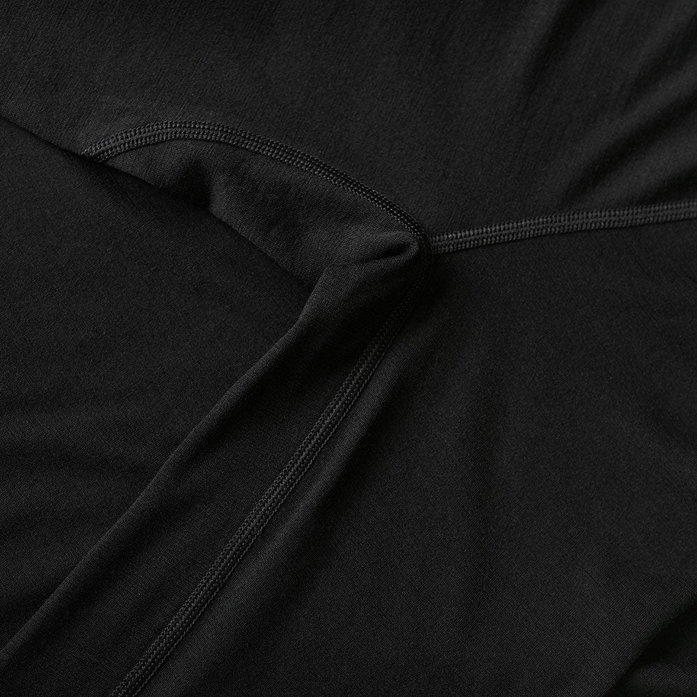 Isobaa | Womens 160 Merino Active Roll Neck (Black) | Embrace the chill in style with our Women's 160 Merino Active Roll Neck, crafted from 160g 18.5 micron superfine merino wool