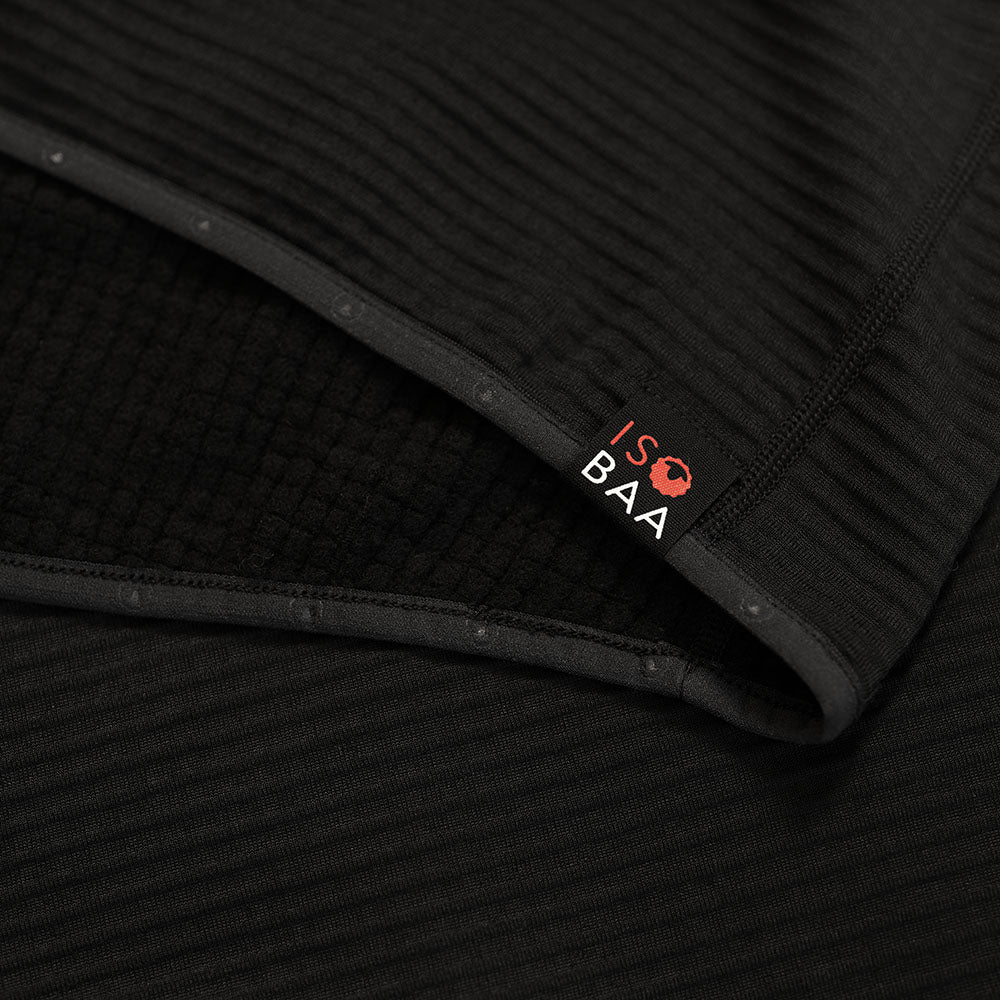 Isobaa | Womens 260 Merino Blend Grid Fleece (Black) | Stay warm and comfortable during your cold-weather activities with the 260 Merino Blend Grid Fleece Half Zip