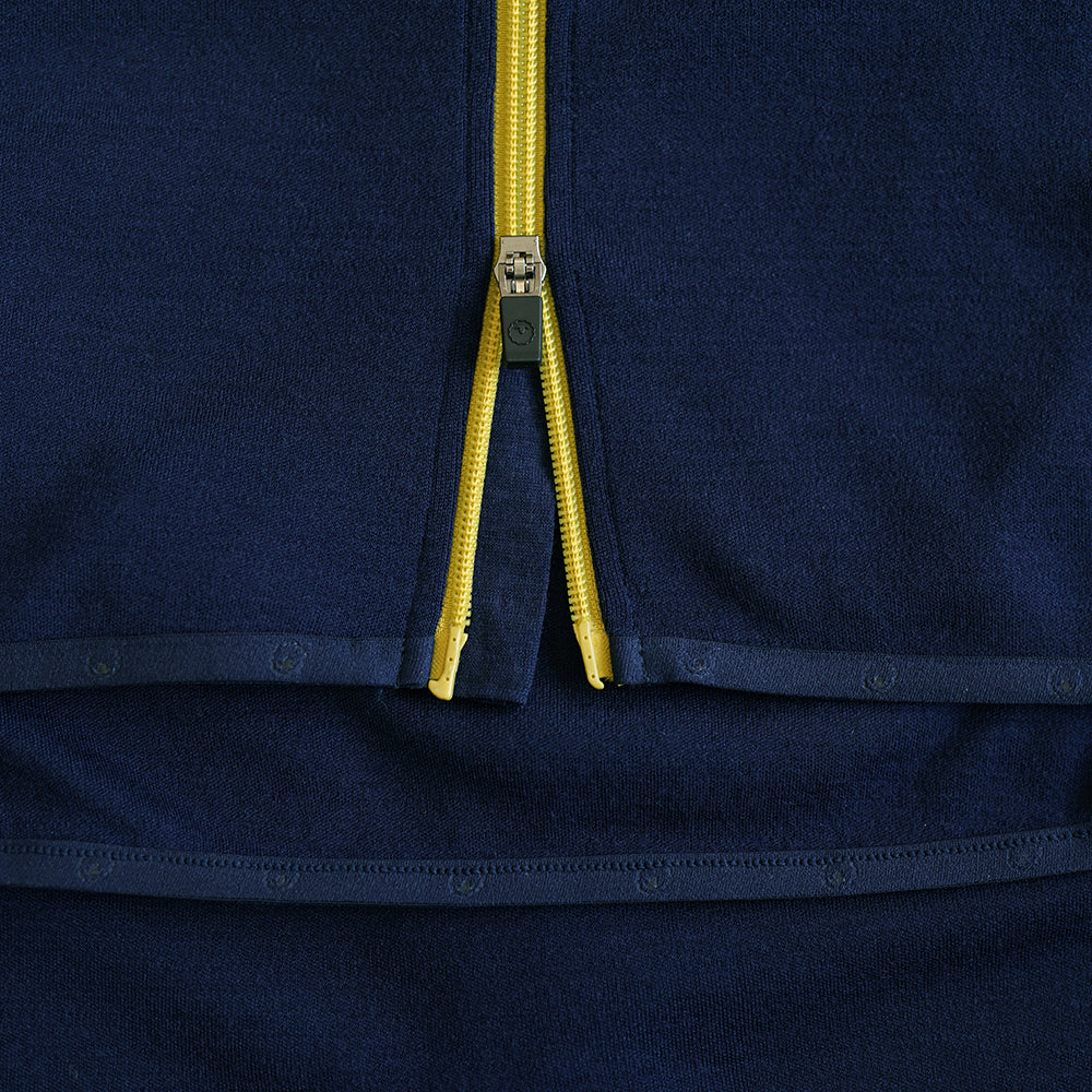 Isobaa | Womens 320 Merino Full Zip (Navy/Lime) | Step into a new level of comfort and versatility with our 320 Merino Full Zip Jacket