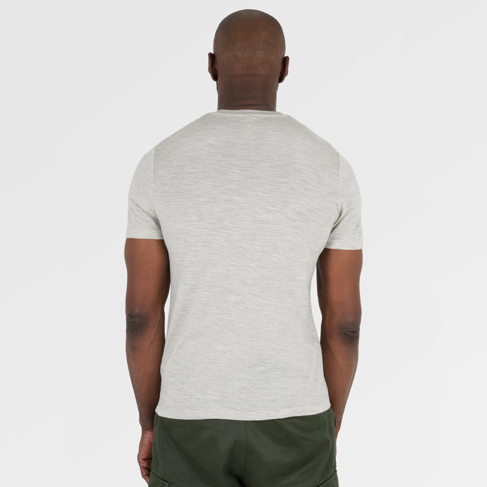 Mens Merino 150 Stamp Summit Tee (Jute/Lagoon) | Model: Michael