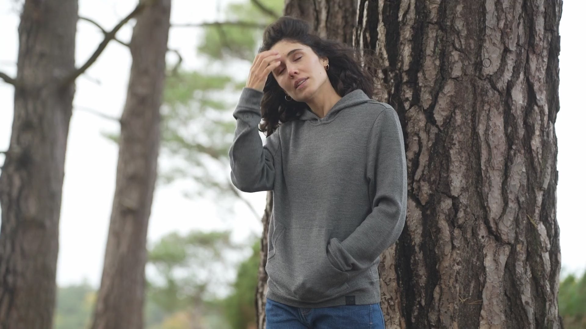 Isobaa | Womens LUX Hoodie (Smoke/Charcoal) | Discover the pinnacle of comfort with Isobaa's 100% Merino double-knit hoodie. | align: 60% 50% | Model: Clémentine