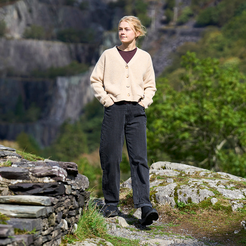 Womens Herdwick Merino Cardigan (Oatmeal) | Model: Cat