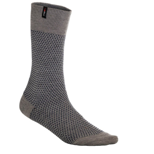 Isobaa | Merino Blend Moss Stitch Socks (Charcoal/Navy) | Isobaa's Merino blend moss-stitch socks are a must-have addition to your sock drawer with their cosy texture and natural Merino wool benefits.