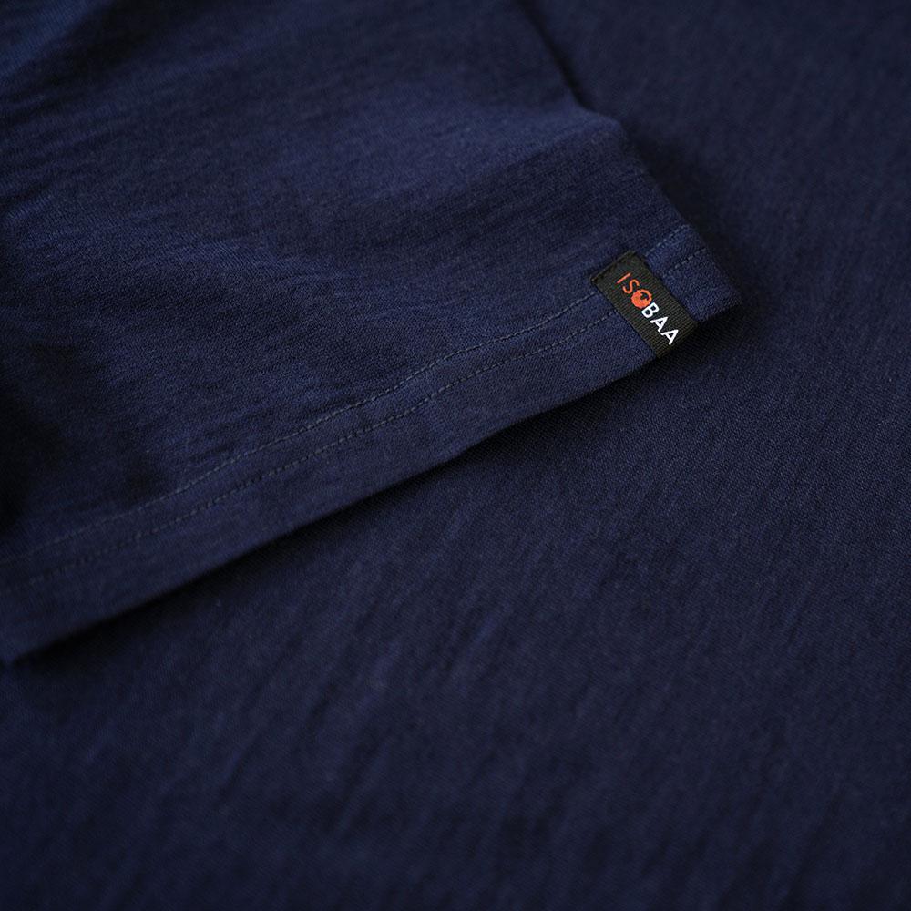 Isobaa | Mens Merino 150 V-Neck Tee (Navy) | Embark on new adventures with Isobaa's superfine Merino V-neck Tee.
