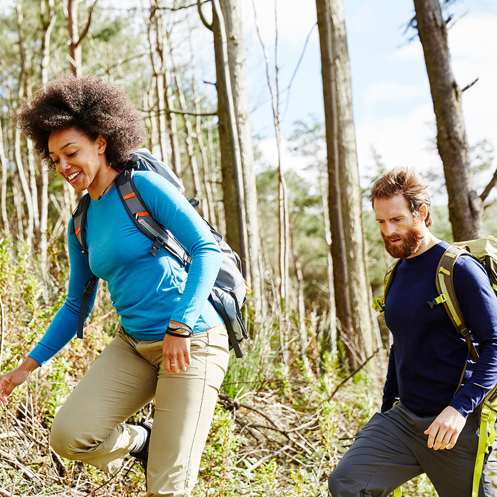 Isobaa | Mens Merino 180 Long Sleeve Crew (Navy) | Get outdoors with the ultimate Merino wool long-sleeve top. | Model: Craig