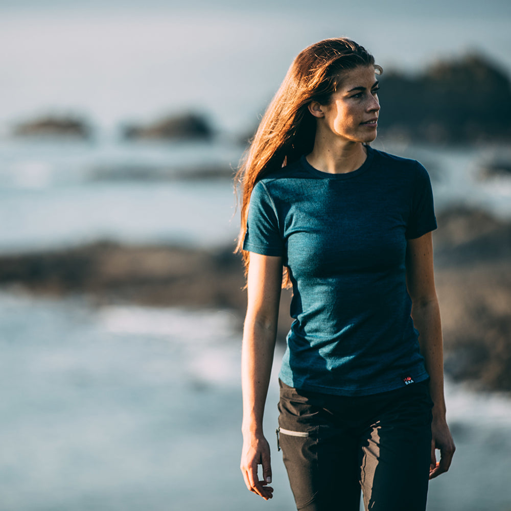 Isobaa | Womens Merino 150 Short Sleeve Crew (Petrol) | Gear up for performance and comfort with Isobaa's technical Merino short-sleeved top. | Model: Jess
